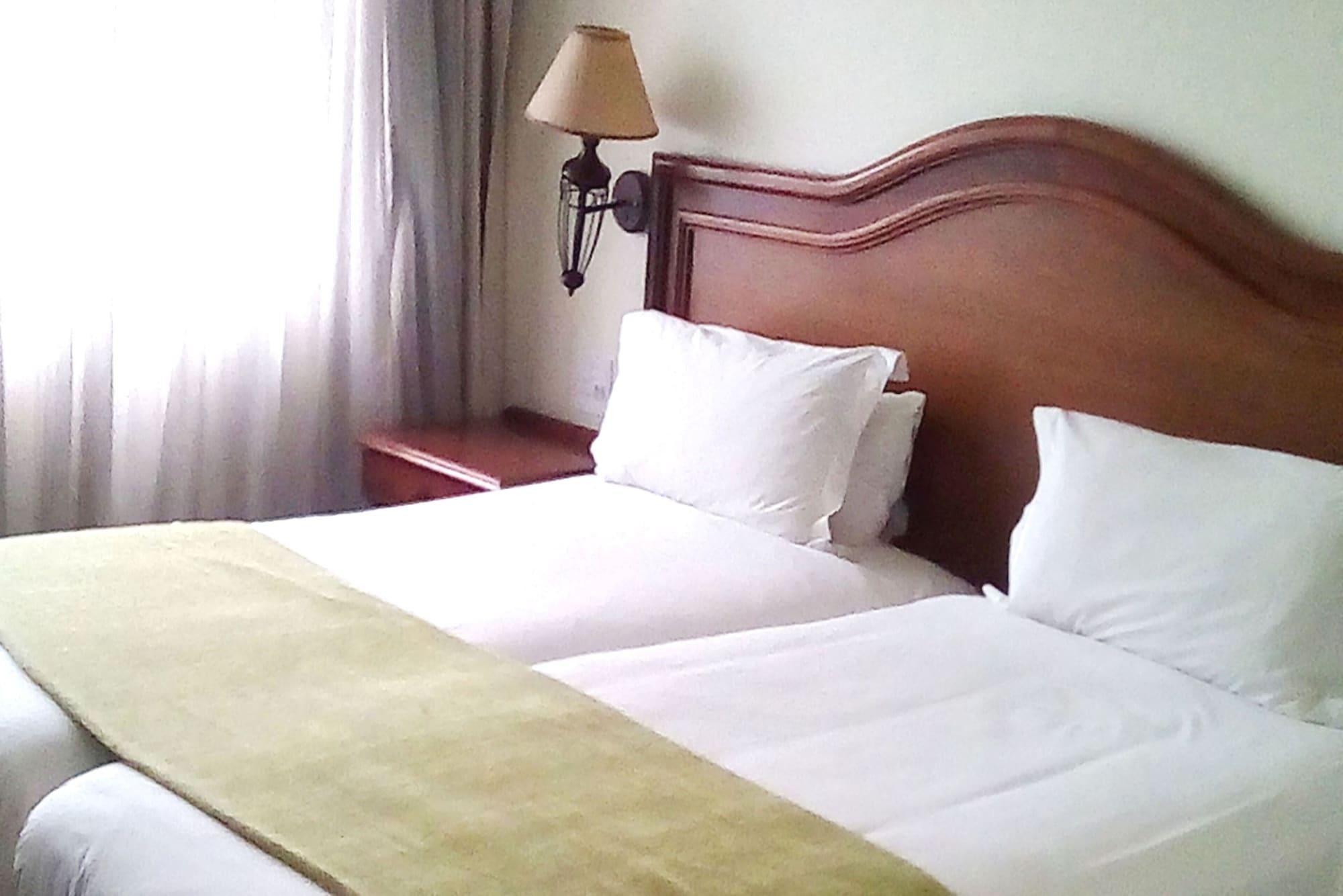Premier Hotel Regent Ист-Лондон Экстерьер фото