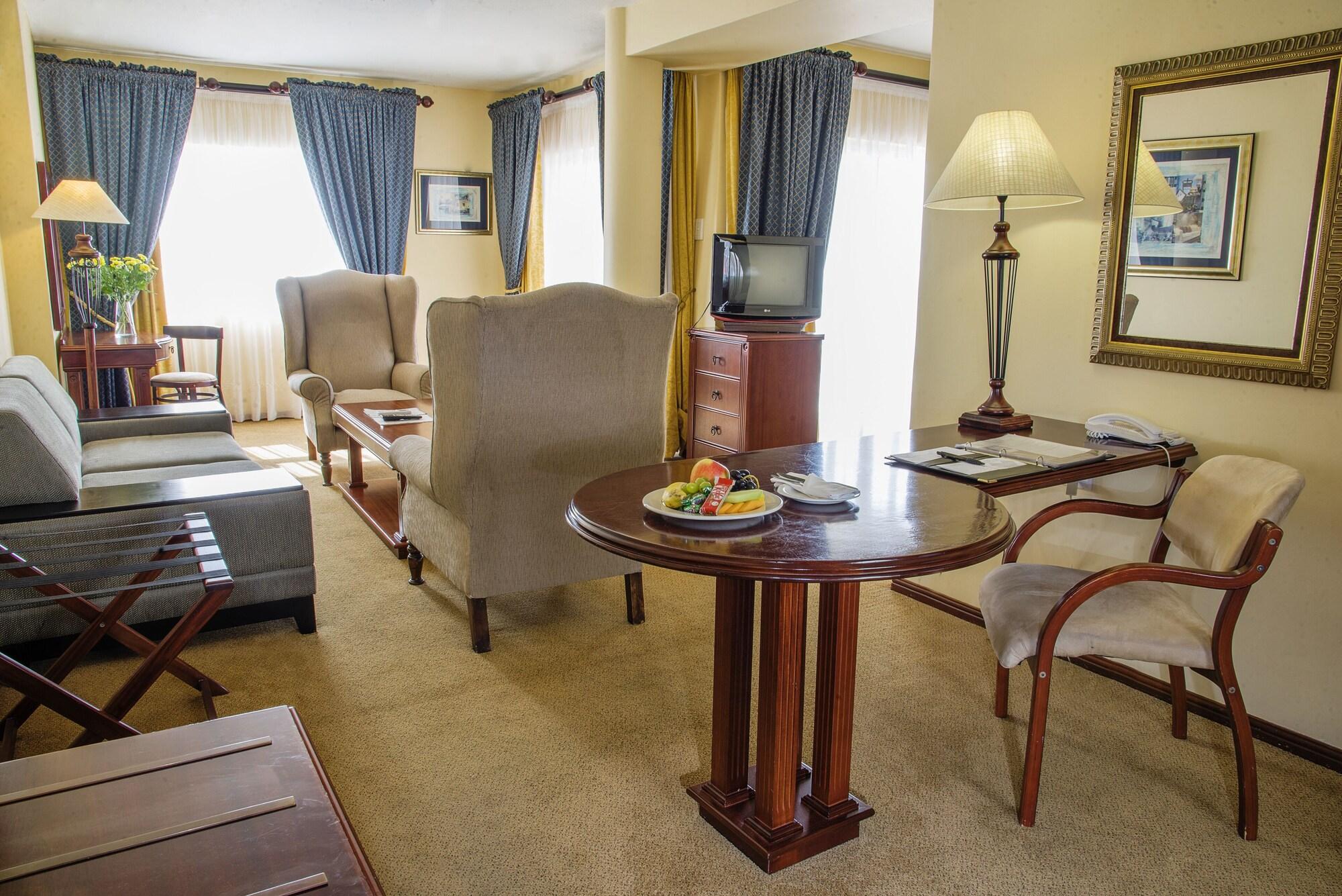 Premier Hotel Regent Ист-Лондон Экстерьер фото