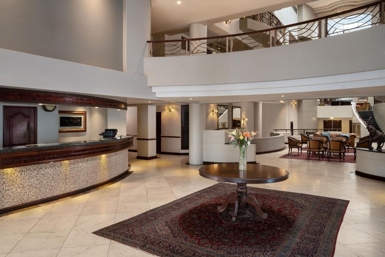 Premier Hotel Regent Ист-Лондон Экстерьер фото