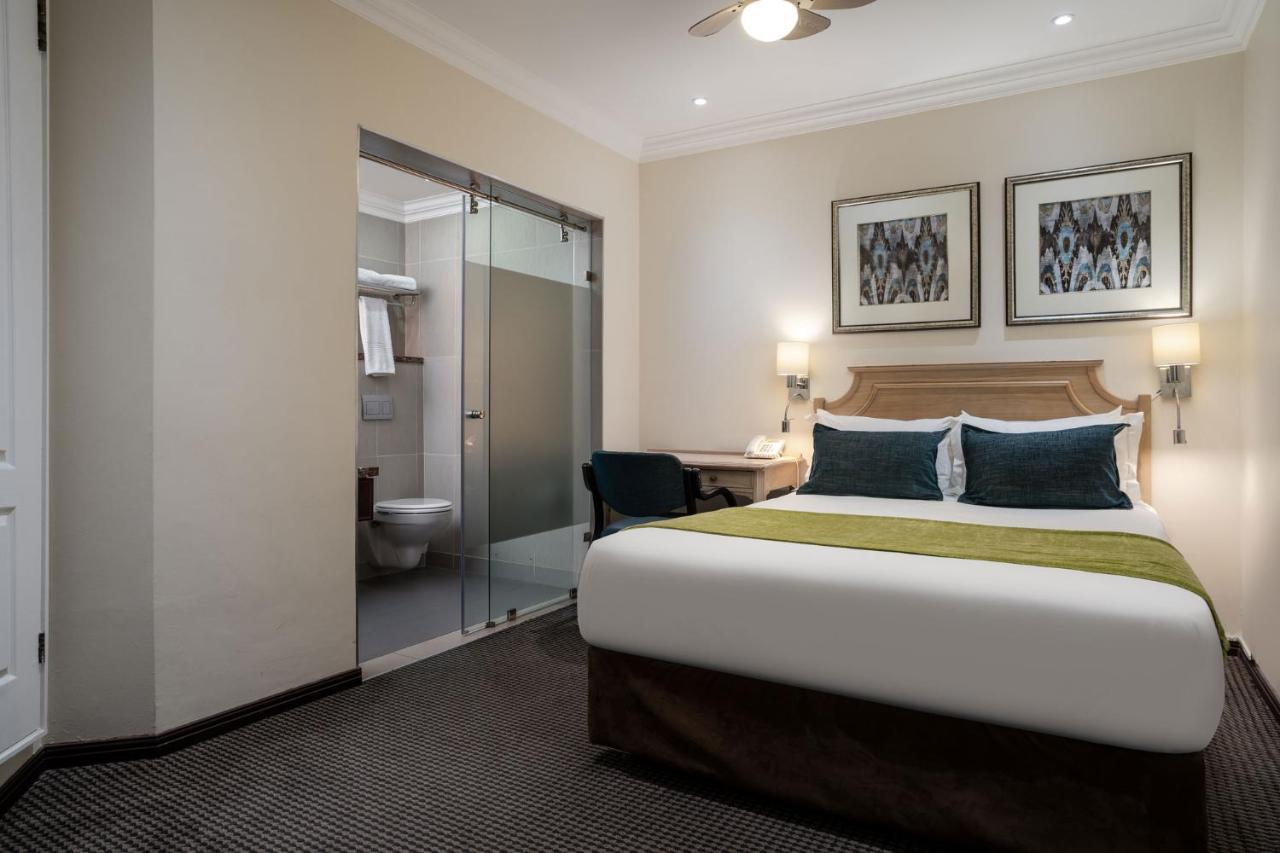 Premier Hotel Regent Ист-Лондон Экстерьер фото