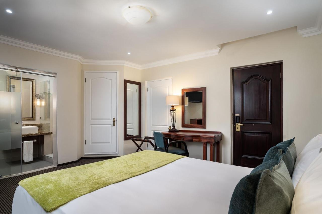Premier Hotel Regent Ист-Лондон Экстерьер фото